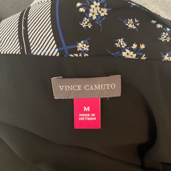 Vince Camuto Blue & White Mixed Print Wrap Blouse – Medium (NWOT) - Picture 5 of 7